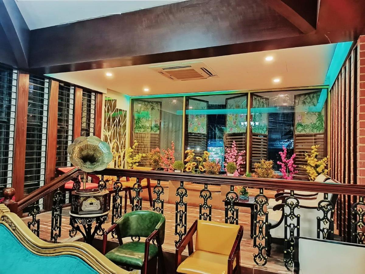 Hotel Crystal Rose - Sylhet Ngoại thất bức ảnh